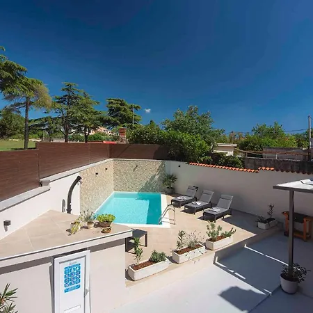 Holiday Home In Pula - Istrien 11083