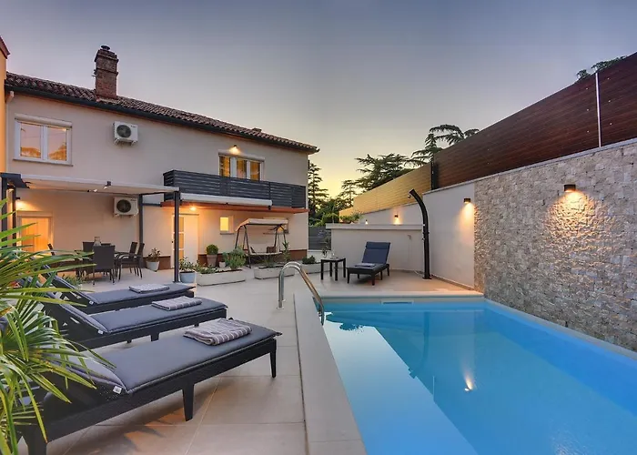 In - Istrien 11083 * Pola