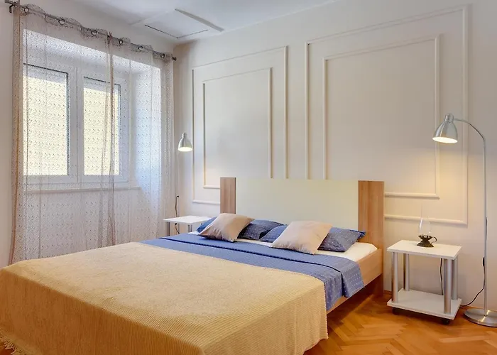 Holiday Home In Pula - Istrien 11083 Holiday home *