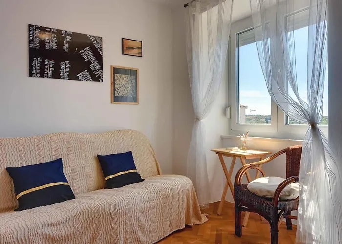 Holiday Home In Pula - Istrien 11083 Pula