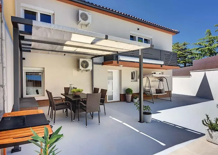 Holiday Home In Pula - Istrien 11083 Pula